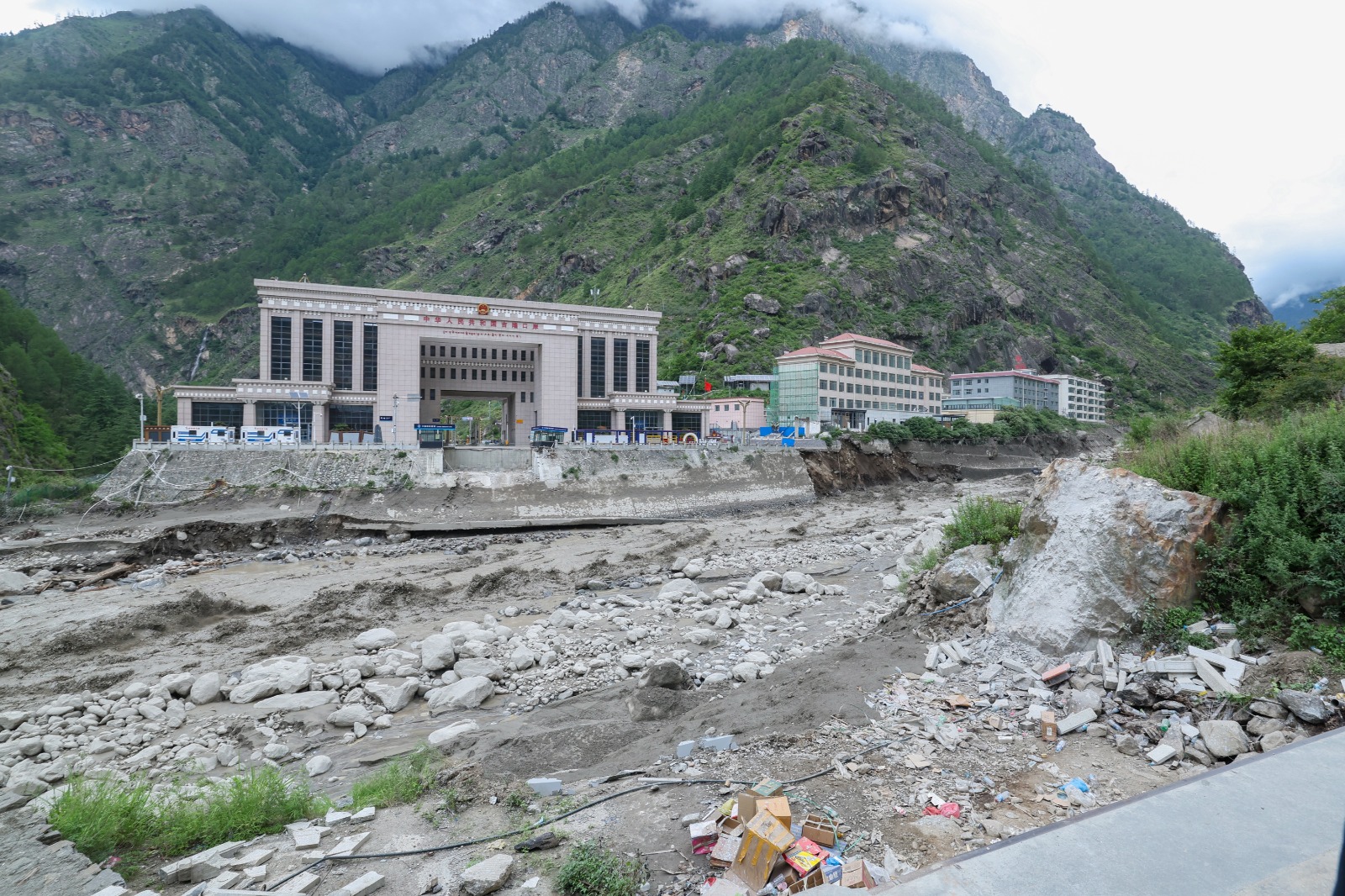 हिमताल फुटेर भोटेकोशीमा बाढी आएको पुष्टि 
